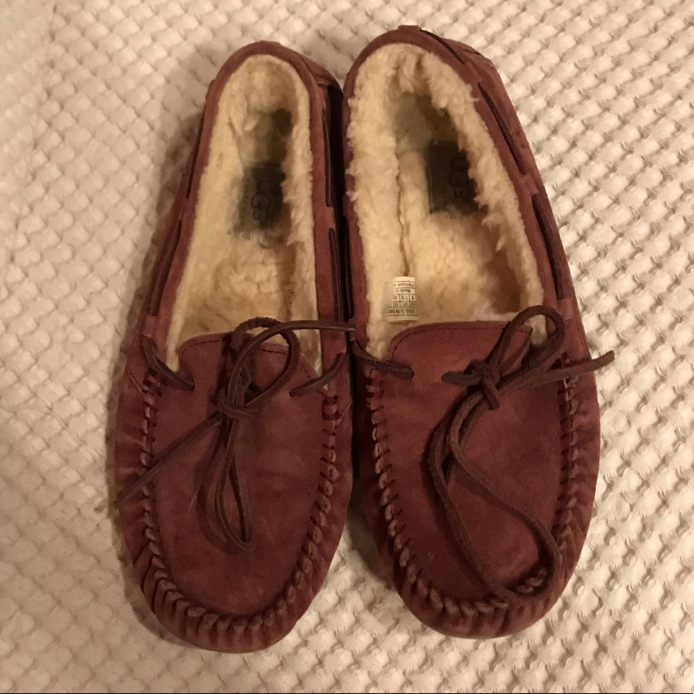 Ugg Moccasin maroon shearling Slipper